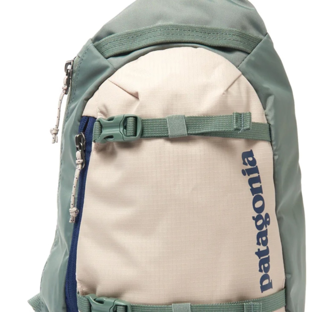 Patagonia Atom Sling Bag - 8L. Hemlock Green
